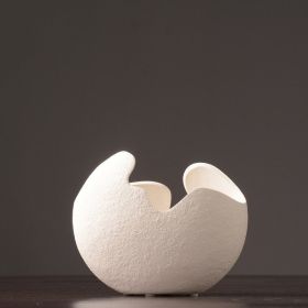 Simple white ceramic vase decoration - White - M